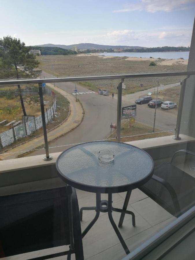 Donchevi Apartments Primorsko Eksteriør billede