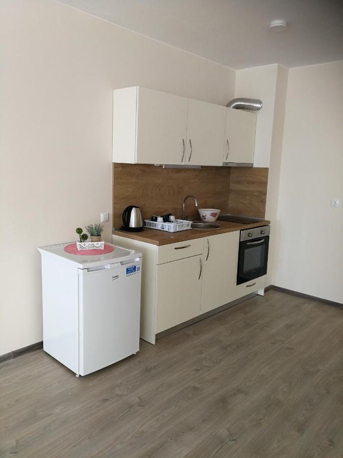 Donchevi Apartments Primorsko Eksteriør billede