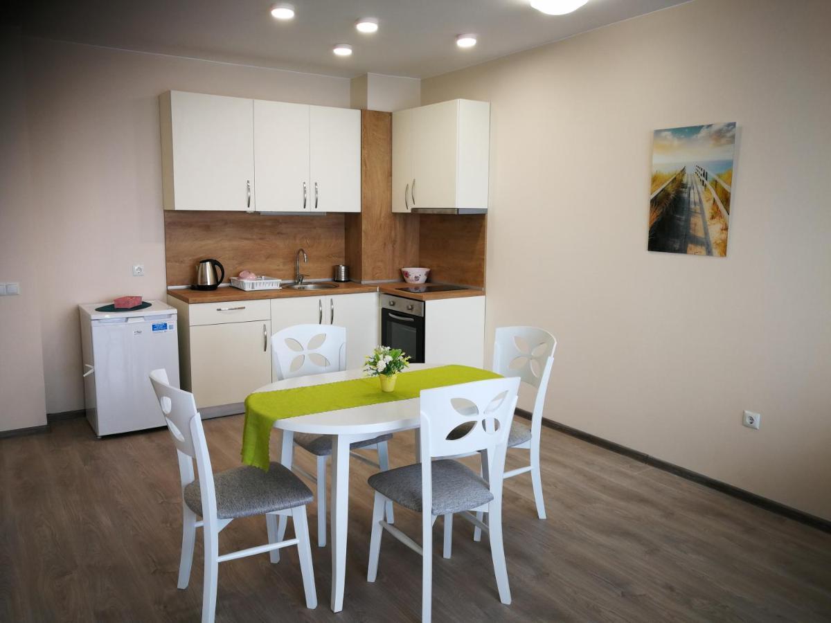 Donchevi Apartments Primorsko Eksteriør billede
