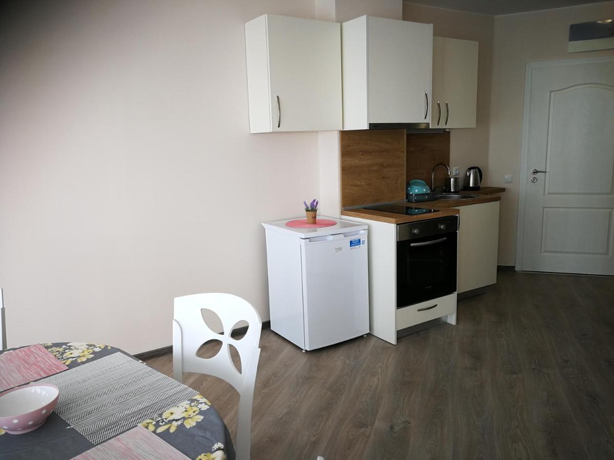 Donchevi Apartments Primorsko Eksteriør billede