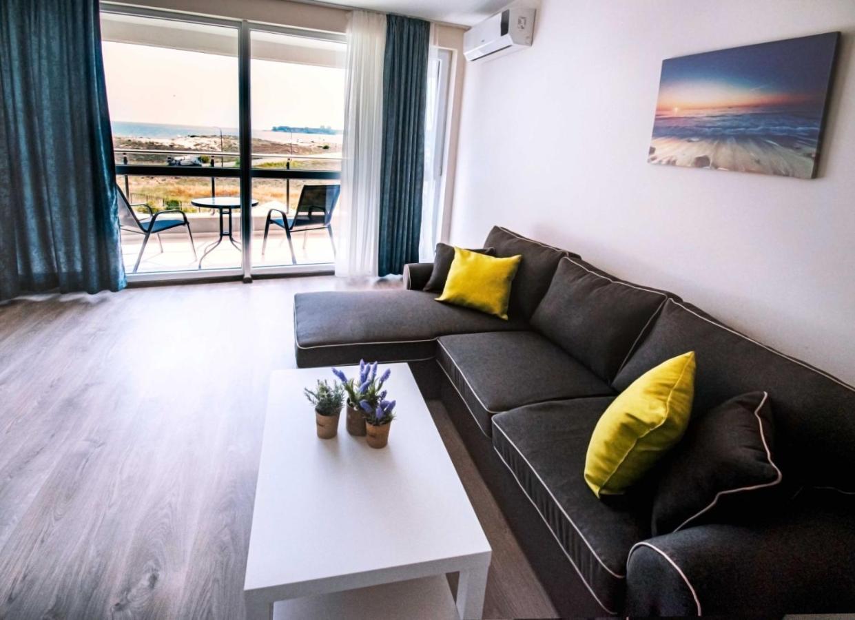 Donchevi Apartments Primorsko Eksteriør billede
